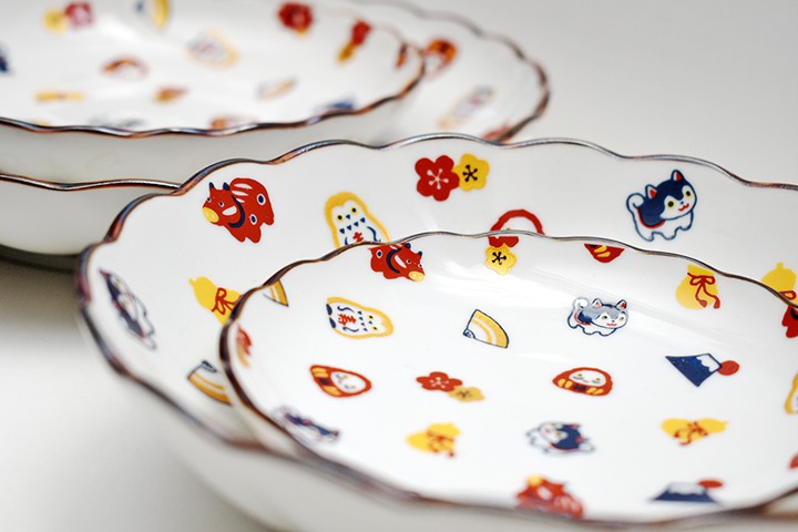 ヤマ吾陶器様から発売された食器「千縁」のイラストを担当いたしました。