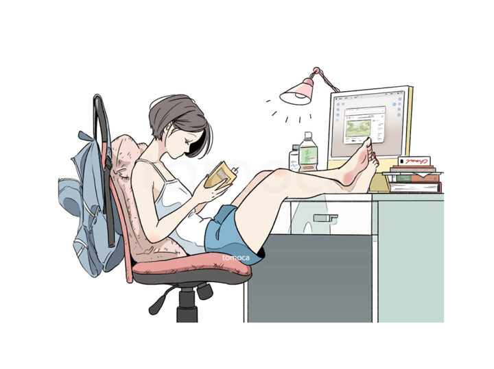リラックスした体勢で読書
